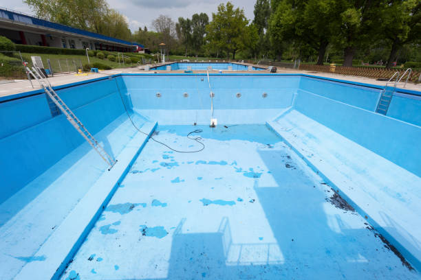 Best Water damage contractors near me  in Utica, OH